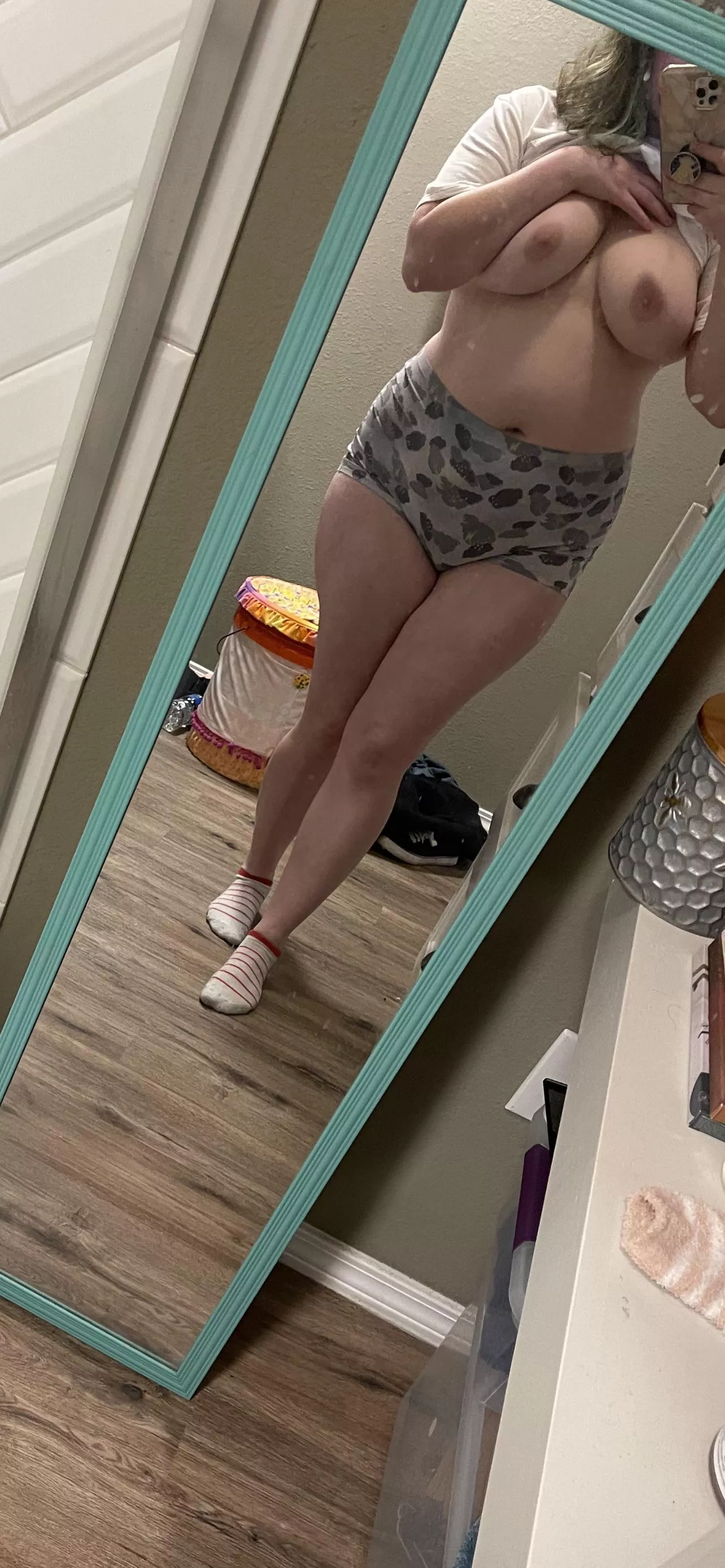 Hold me tonight 💖