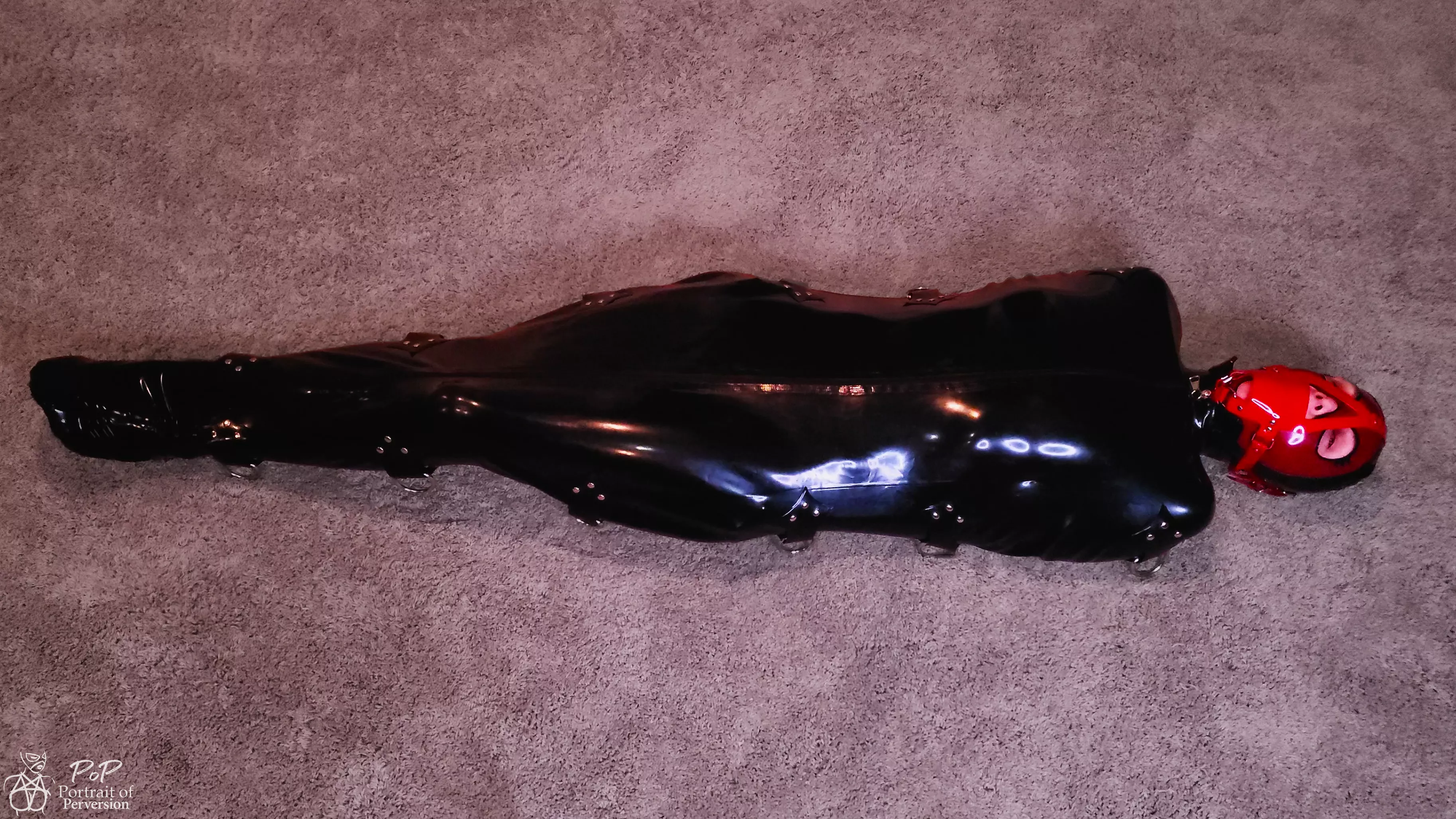 I love being trapped in tight latex!