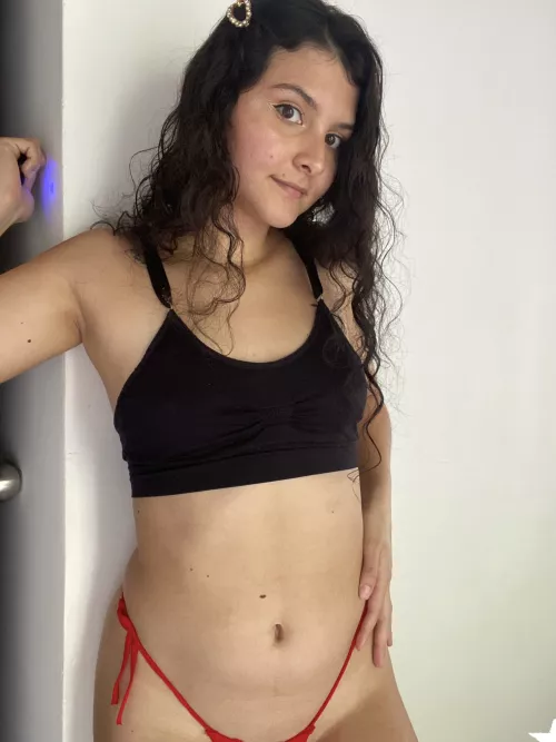 I'll give you head in a public bathroom 👅