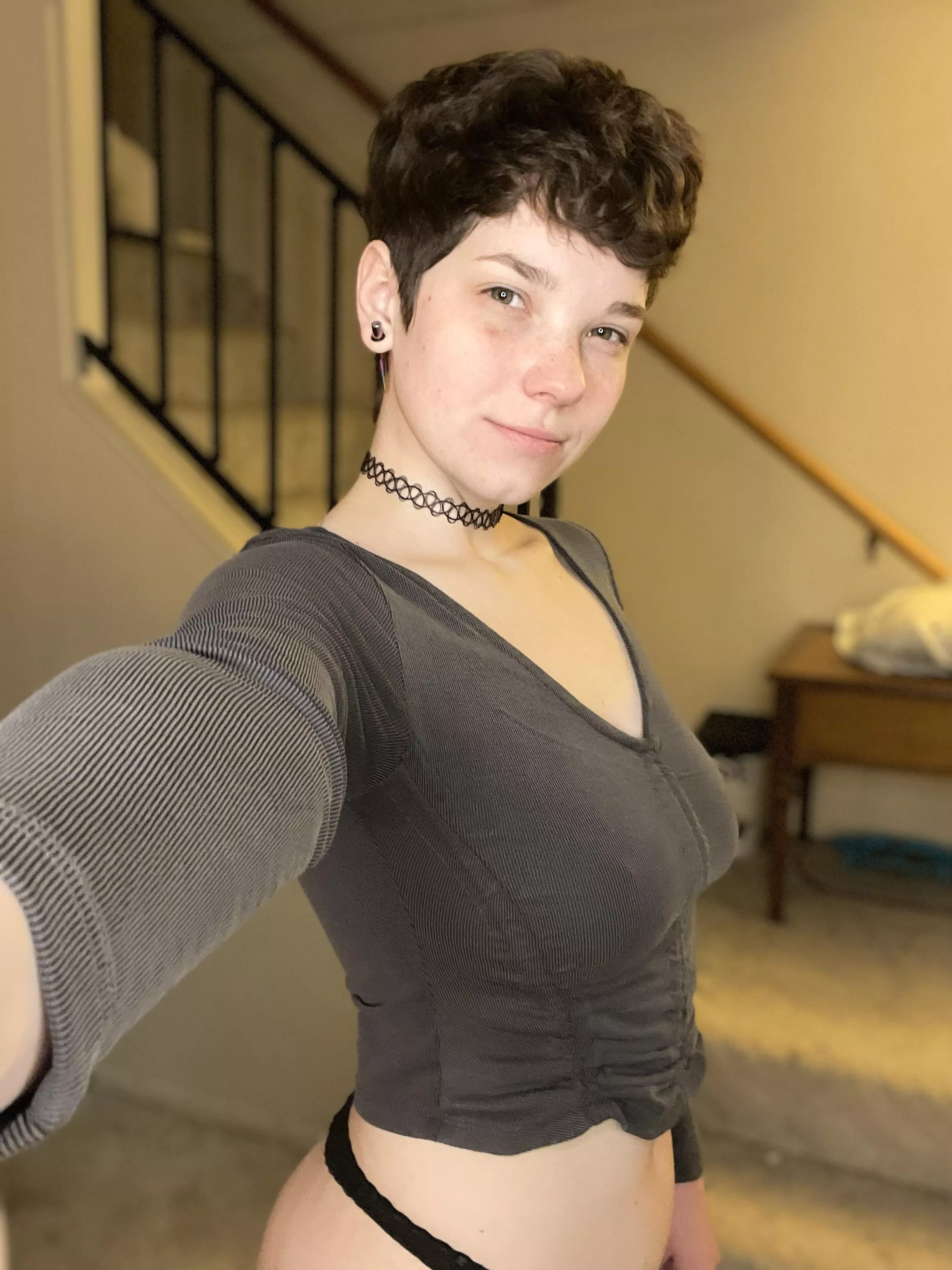 Meet me in the bedroom 😏