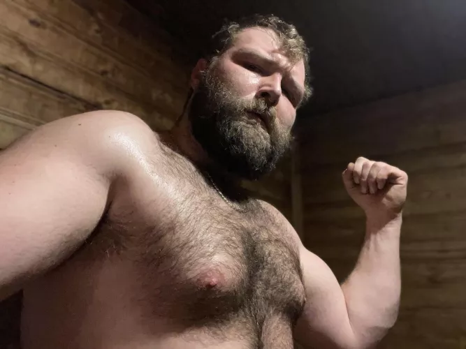 Muscle bear Buck