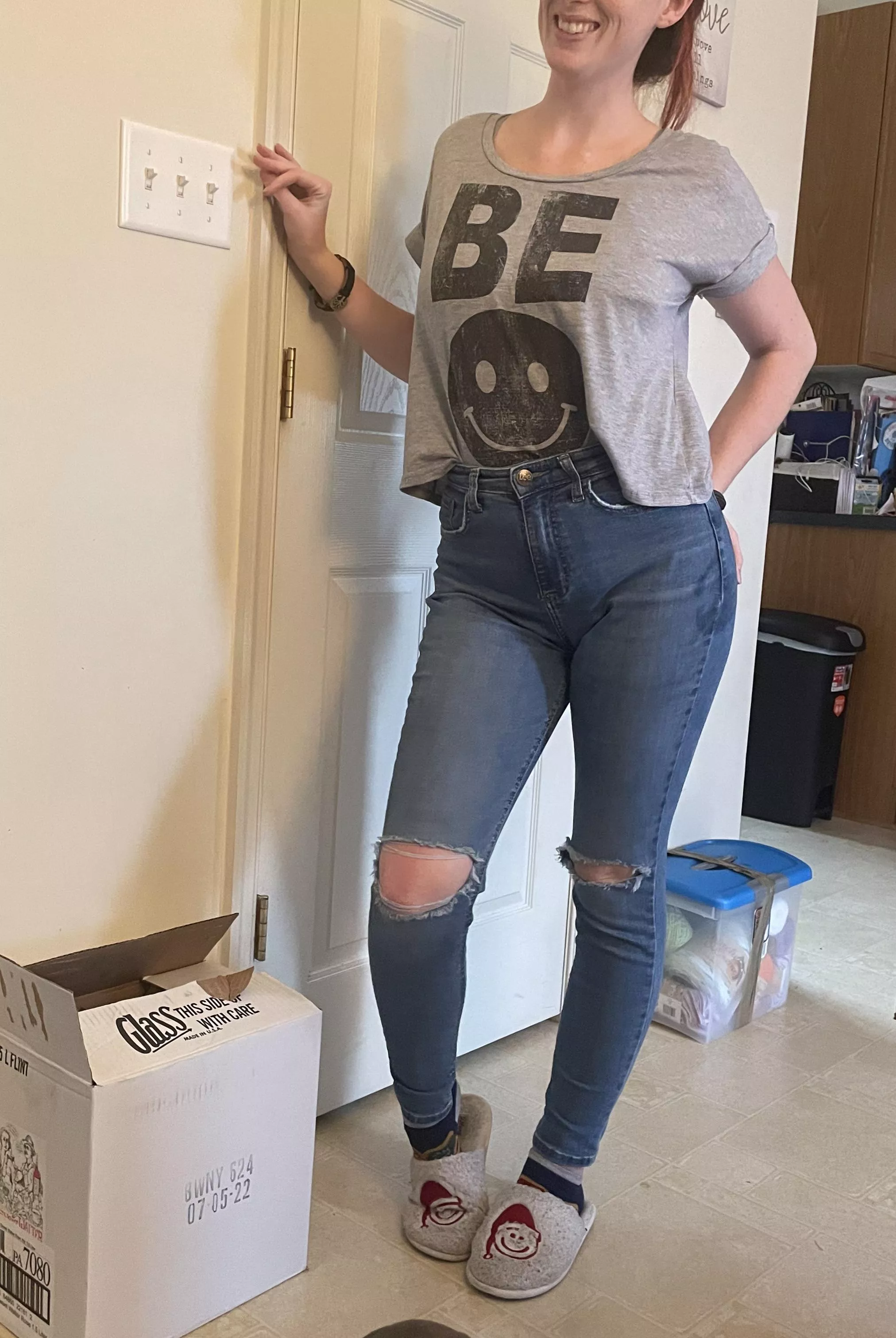 My slippers look good with my jeans [31F]