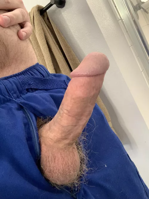 Scrub pants on the day off ;) Who wants to come play??