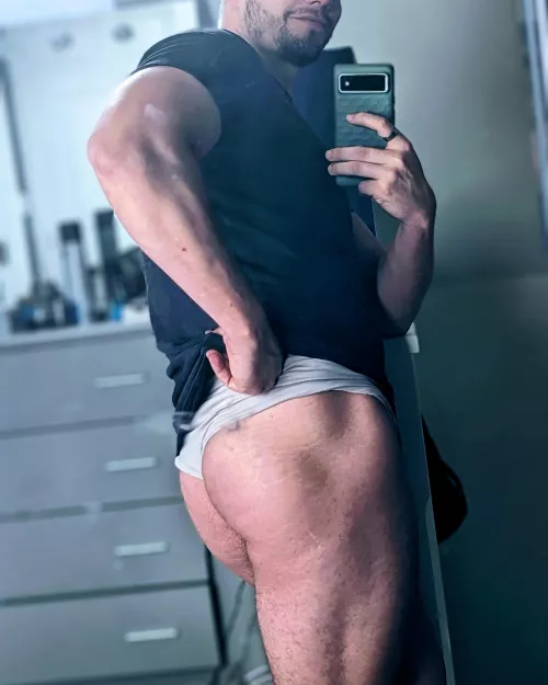 Squats are beginning to work their magic