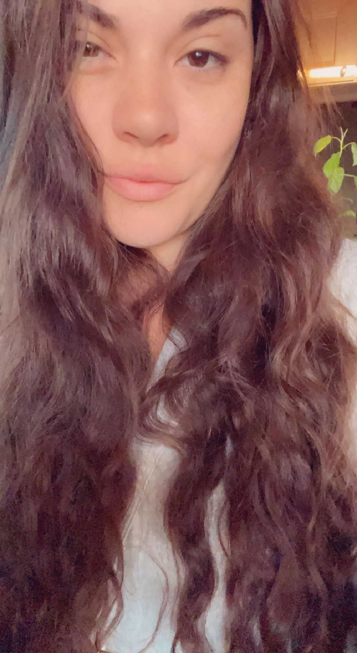 Sun is shining weather is sweet. Happy Sunday. [f]