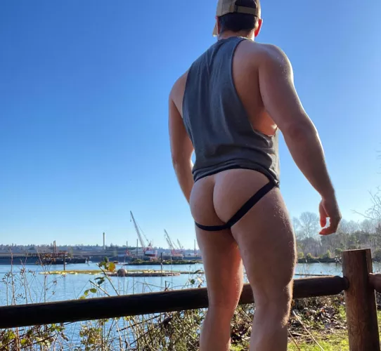 Taking apps for squat buddies