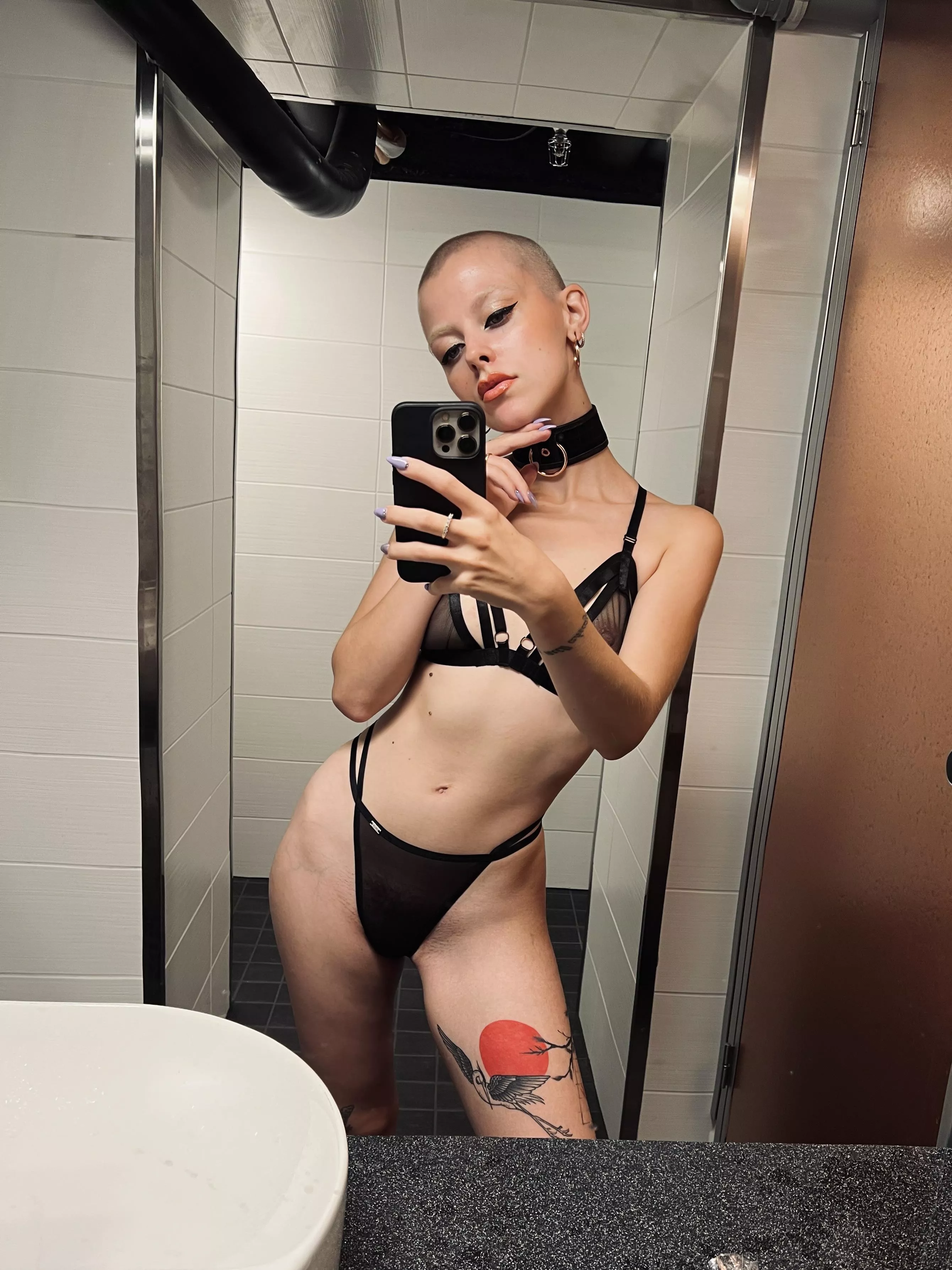 very very short 🫶🏻