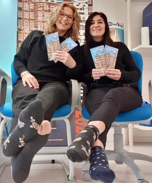 who has the smelliest socks?