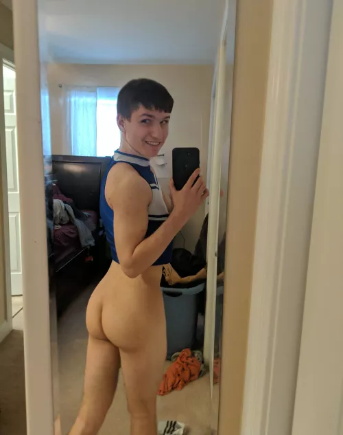 Wut if you had a booty like mine walking around your house?!?