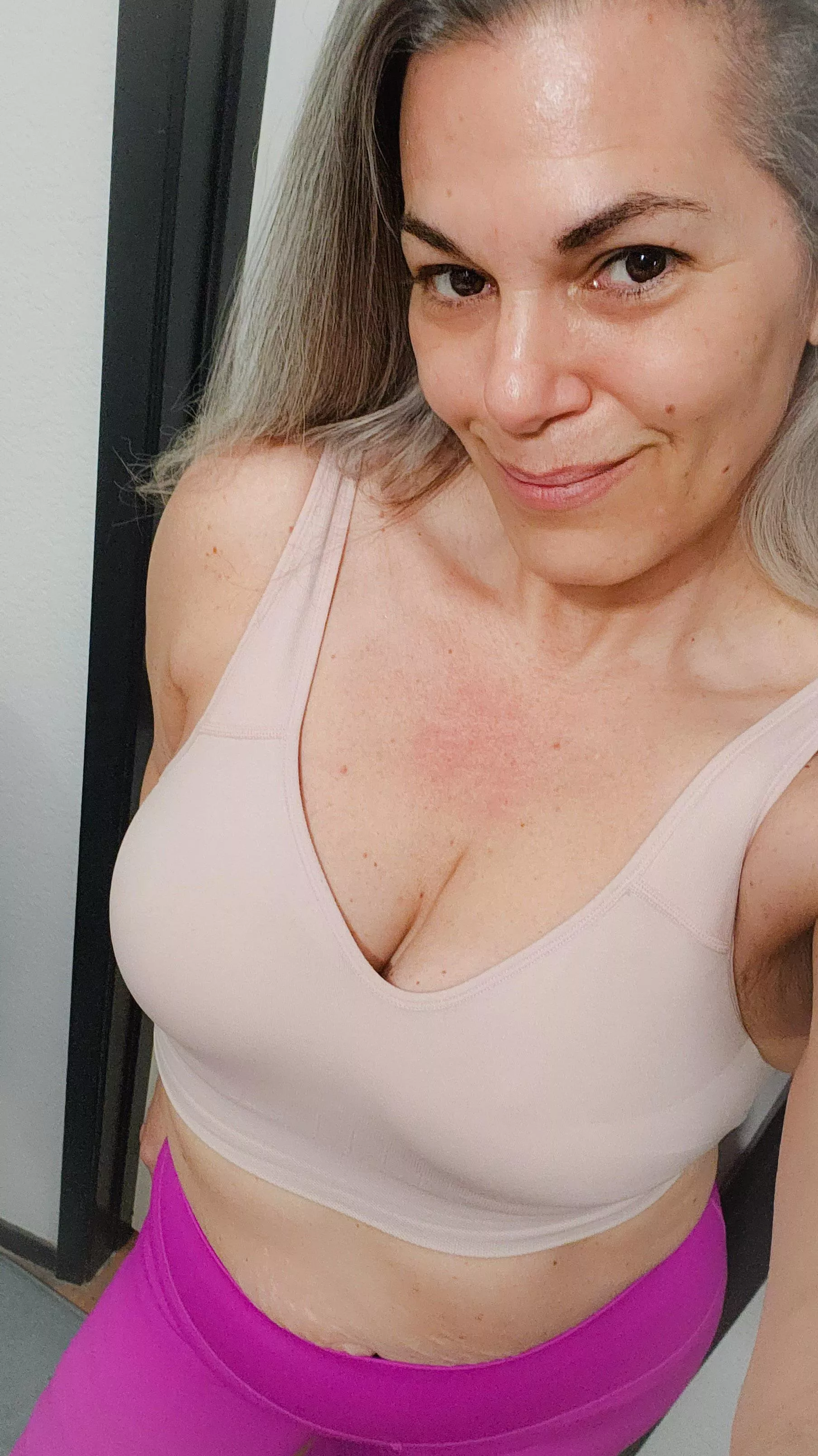 48F Getting ready for my Sunday workout