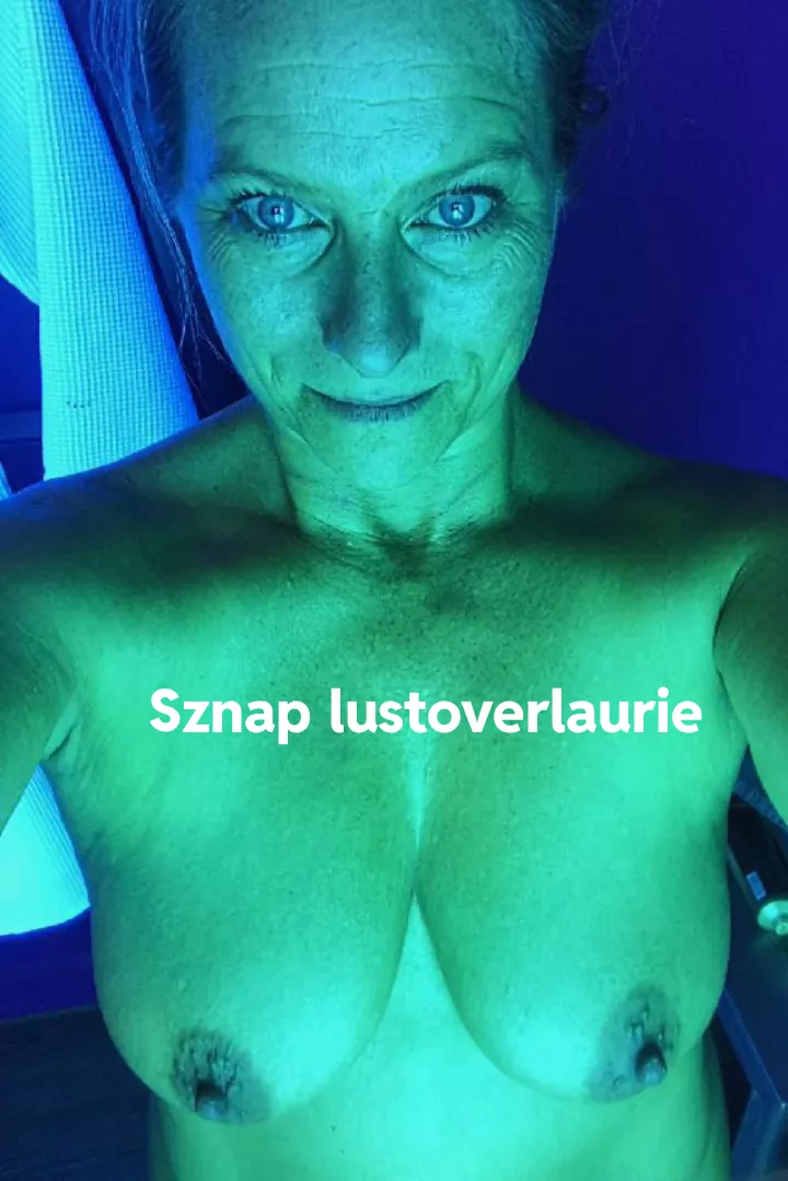 Electric Love Sznapzhat lustoverlaurie