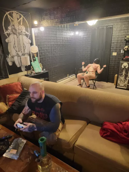 Gaming while the meat marinates