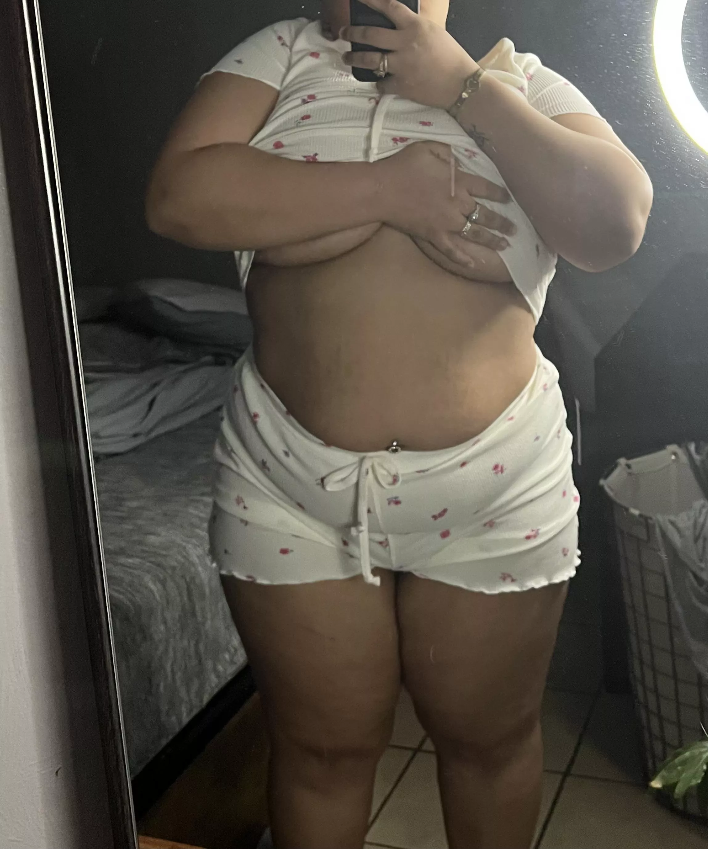 Got some new jammies 😋👀