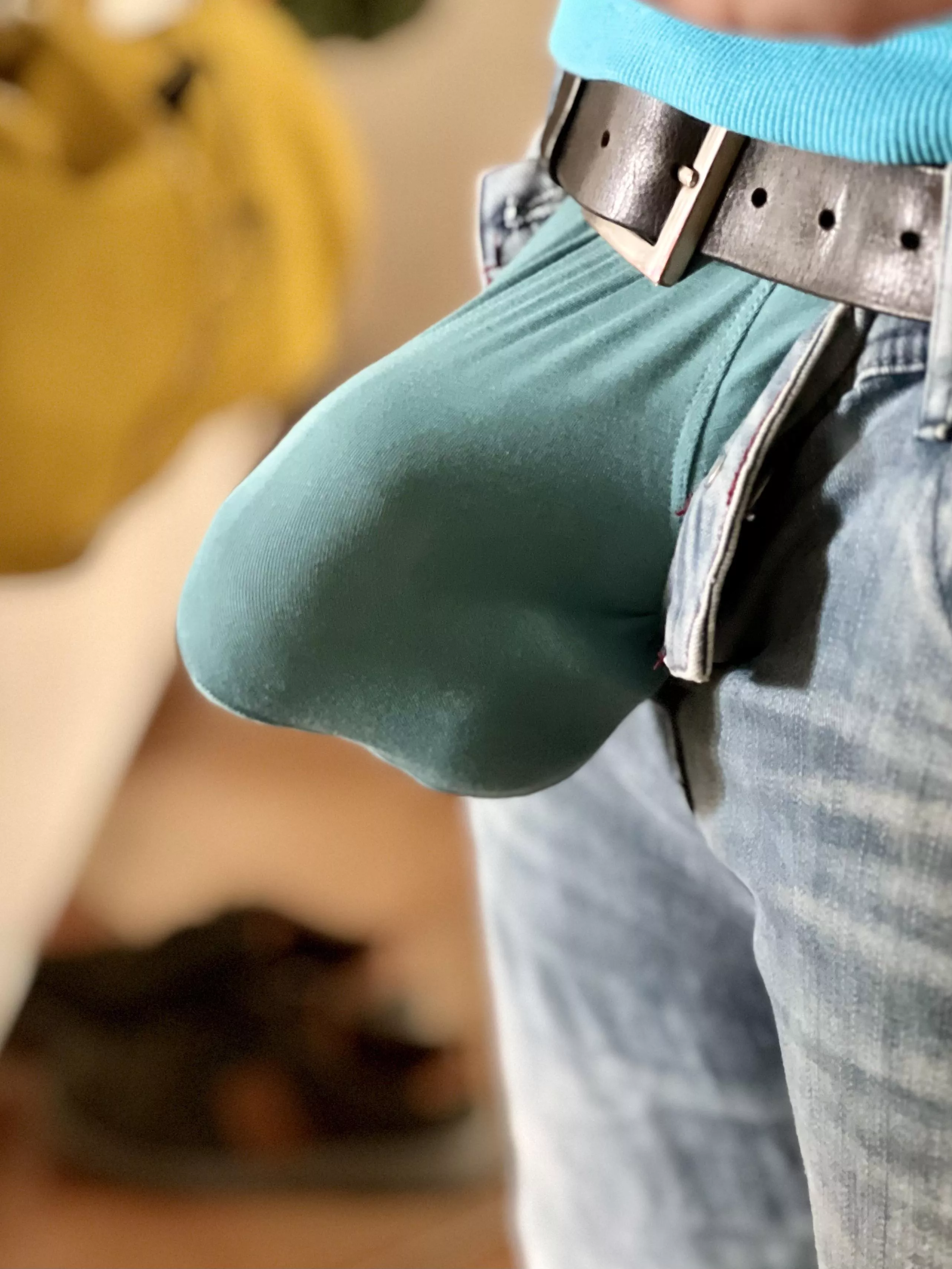 Help: I need to leave but this bulge does not fit in!