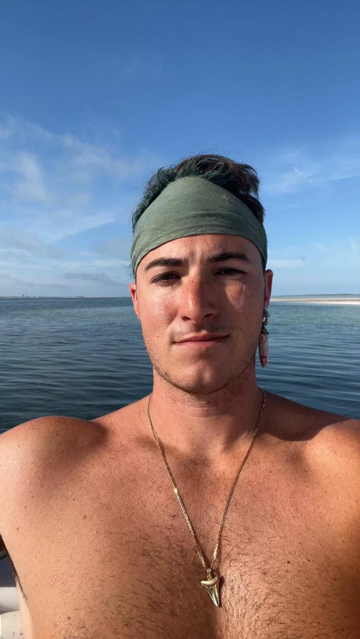 Hope y’all are spending today somewhere warm 🌊☀️ Hope y’all are spending today somewhere warm 🌊☀️