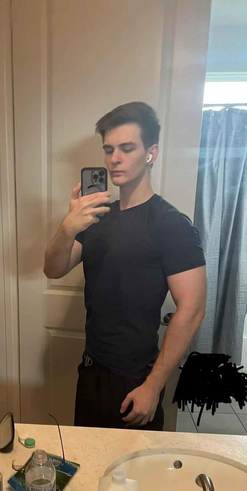 Hoping to get these veins popping soon. Also hope everyone’s day is going good. Hoping to get these veins popping soon. Also hope everyone’s day is going good.