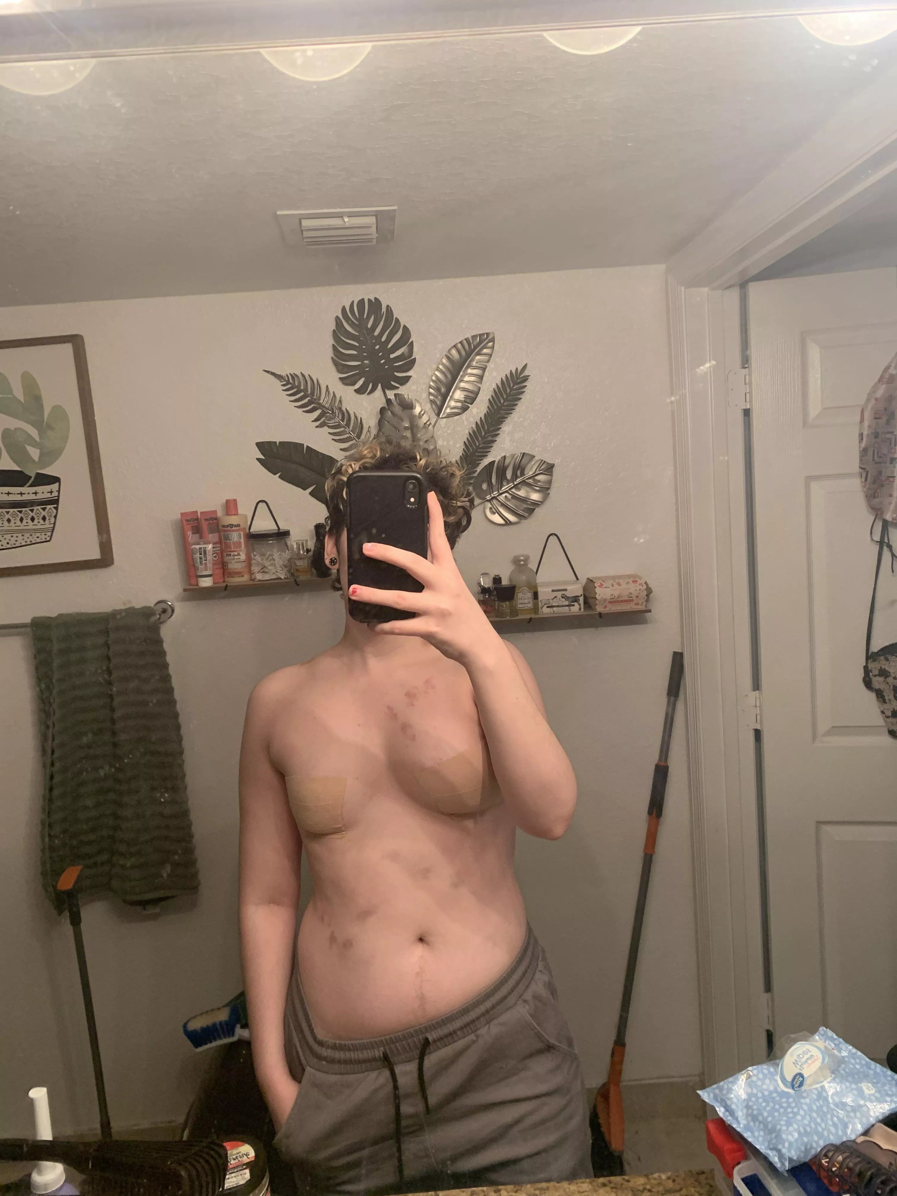 I feel so masc when I tape🤭