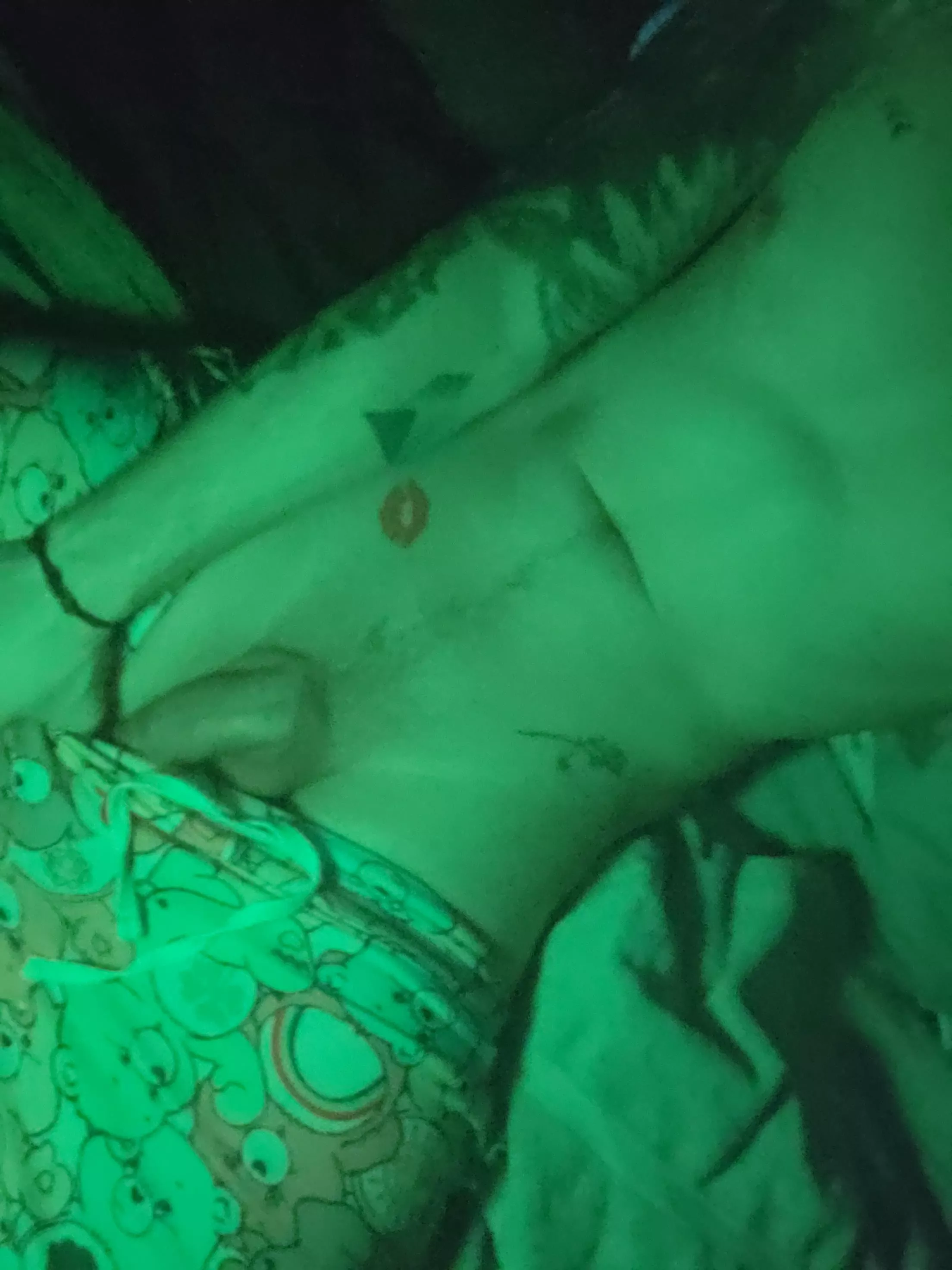 is your boyfriend gunna send you nut vids or do I have to?