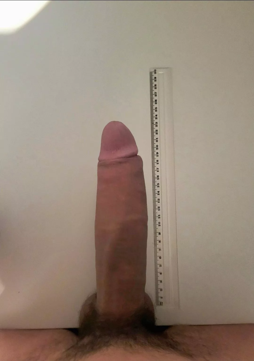 Let see who's smaller than my 18y with Upvote ⬆️