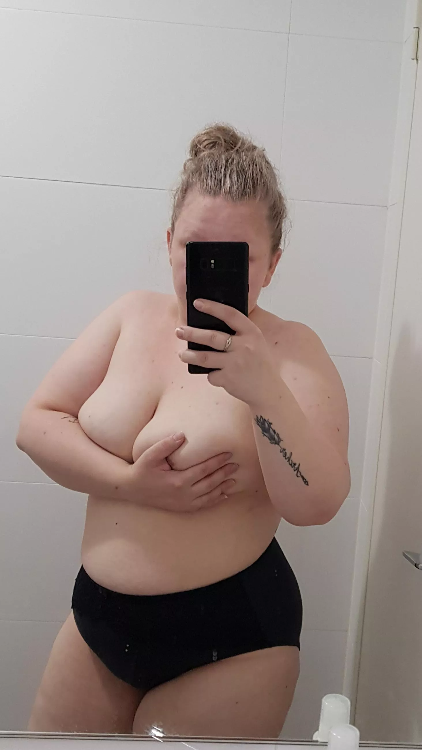 more then a handful! 😈🙊