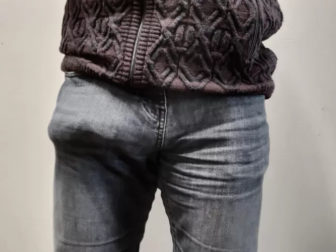 My humble almost fully hard bulge 🙂
