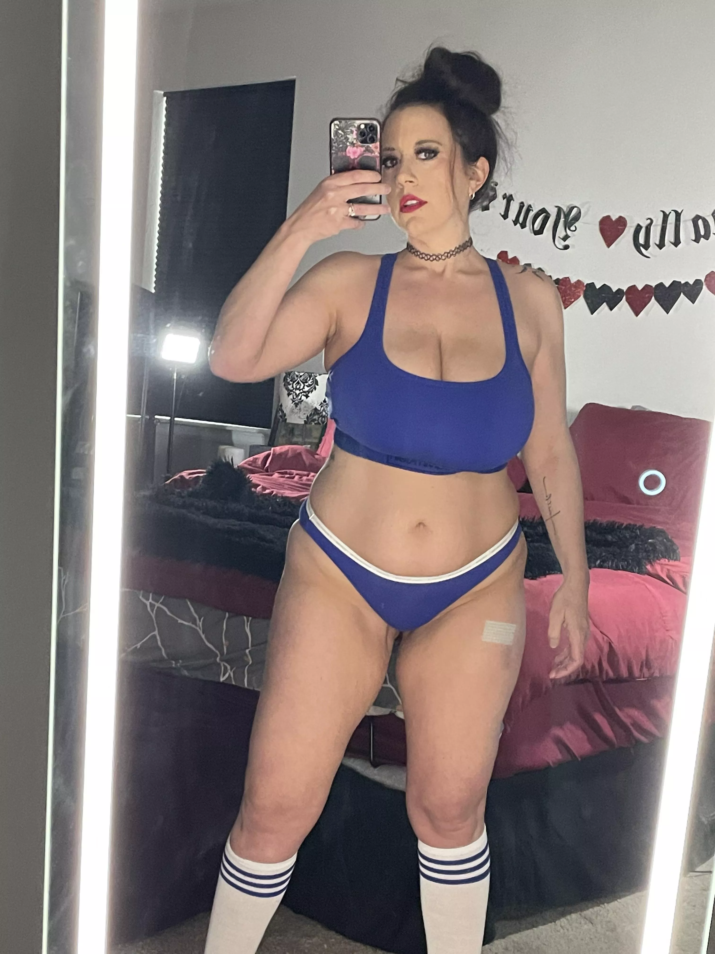 New here mom age 37!