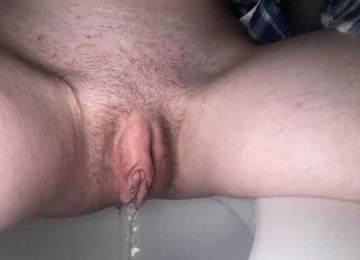 Rate my pissing cunt