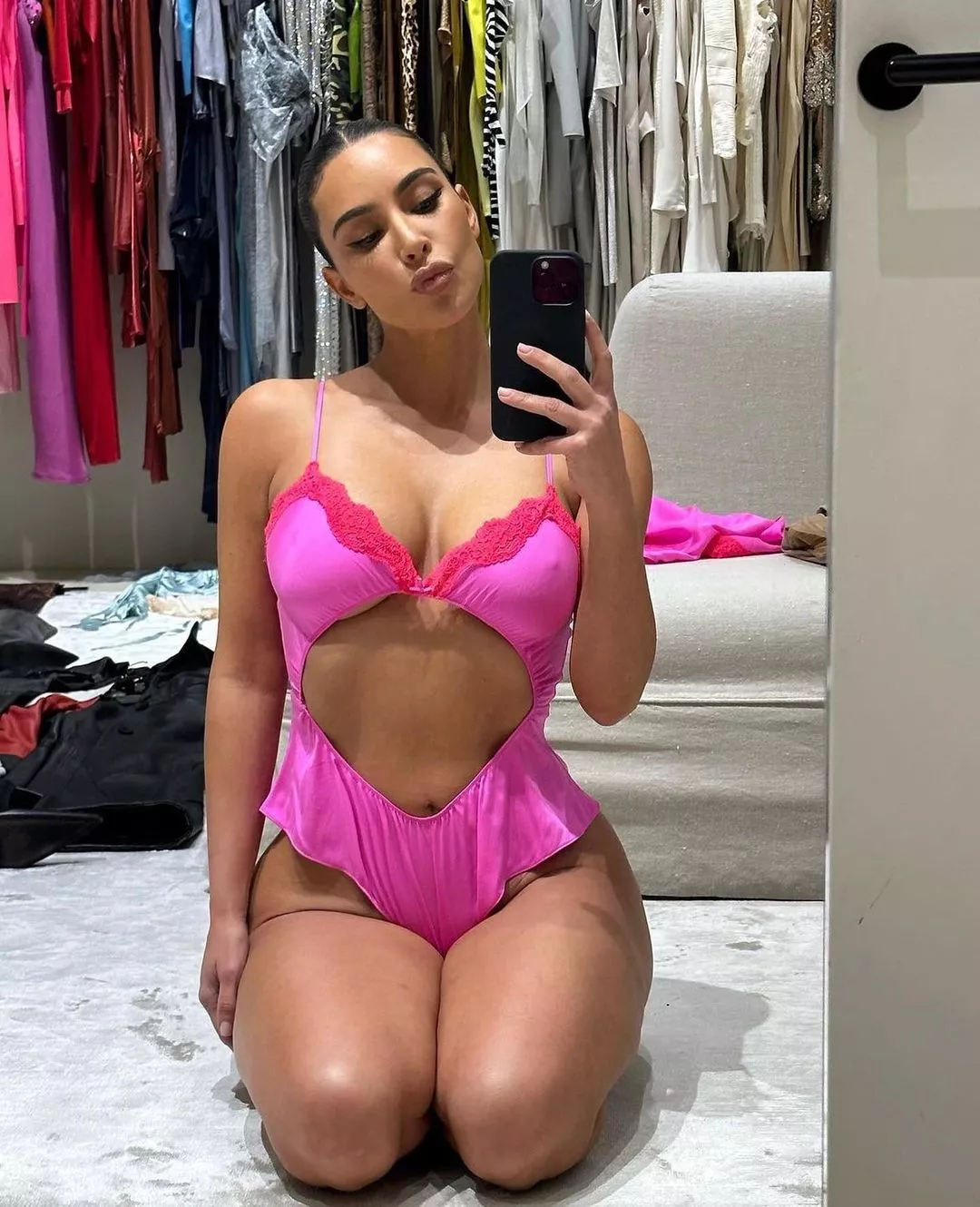 Selfie in pink