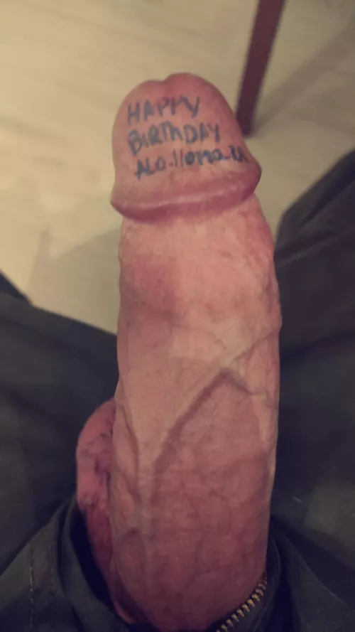 thanks for the birthday wishes u/vickmooo