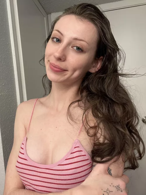 These straps are hanging on by a thread😅