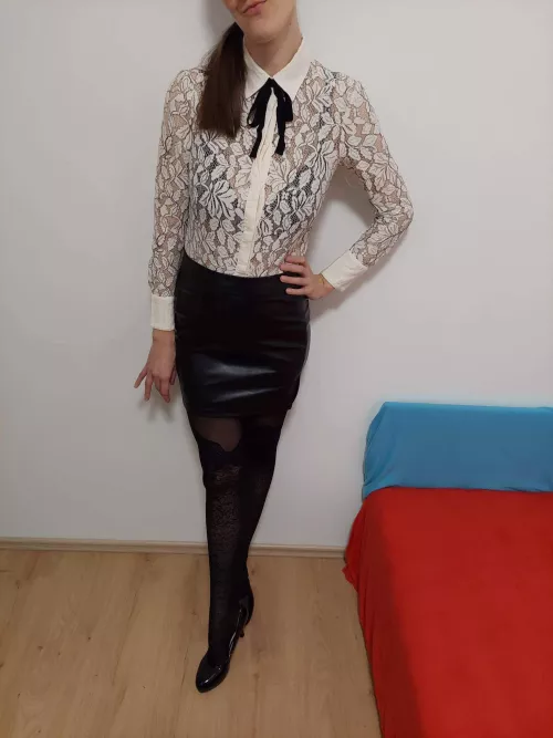 Today's office outfit 🤭