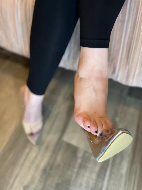Trasparent shoes☺️ Full video with cumshot in pvt 💦