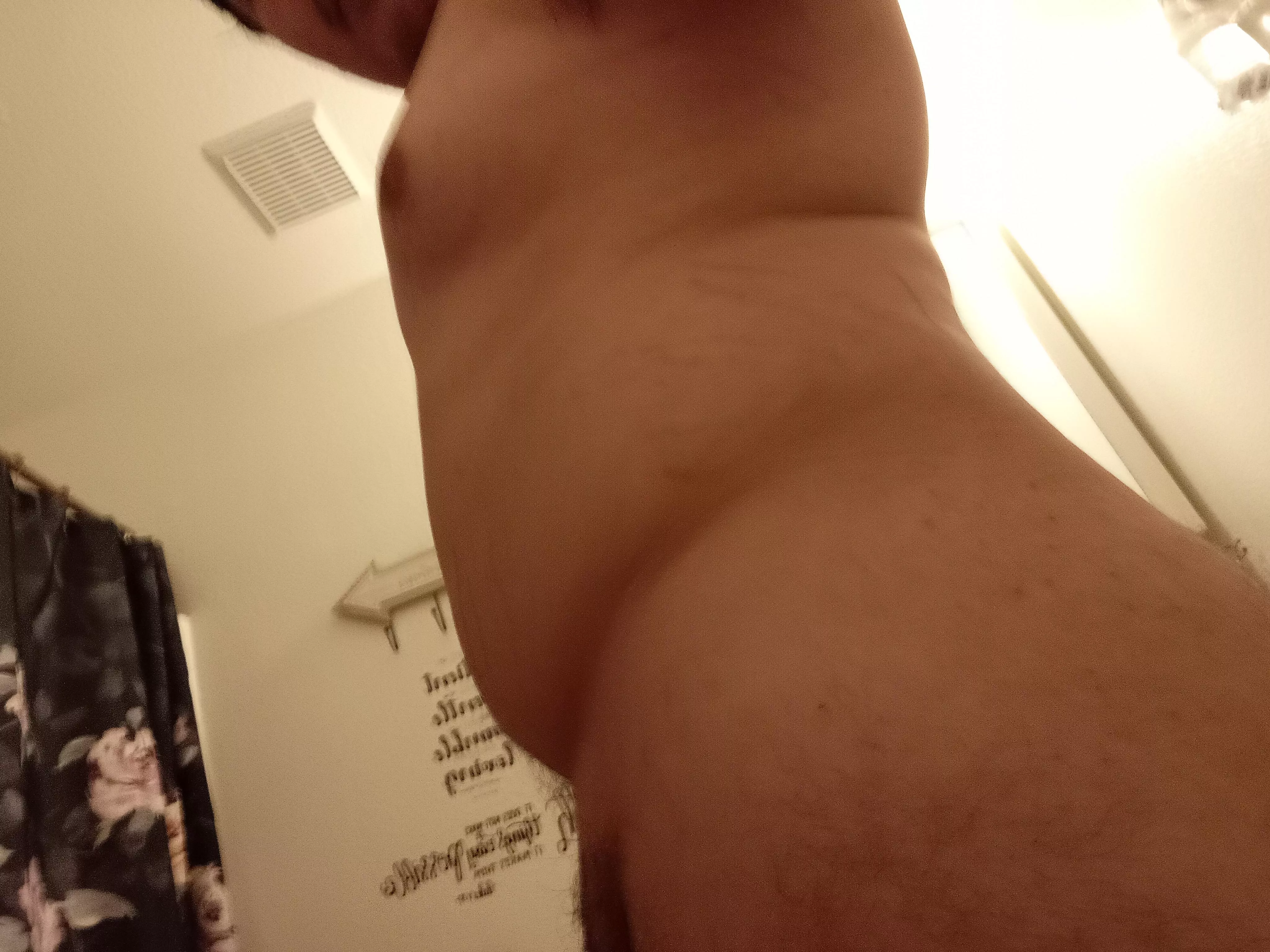 trying to take artistic pics 😂