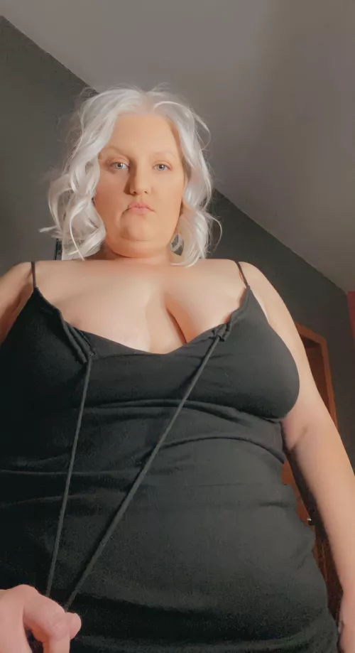 Wanna make out while i rub your cock ?