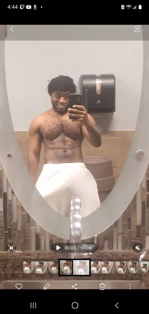 36M Chicago - 8 inch BBC seeking hot wife or girlfriend. Willing to travel.