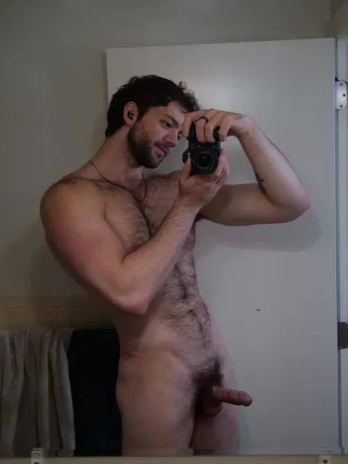 Can anyones nose touch the bush?