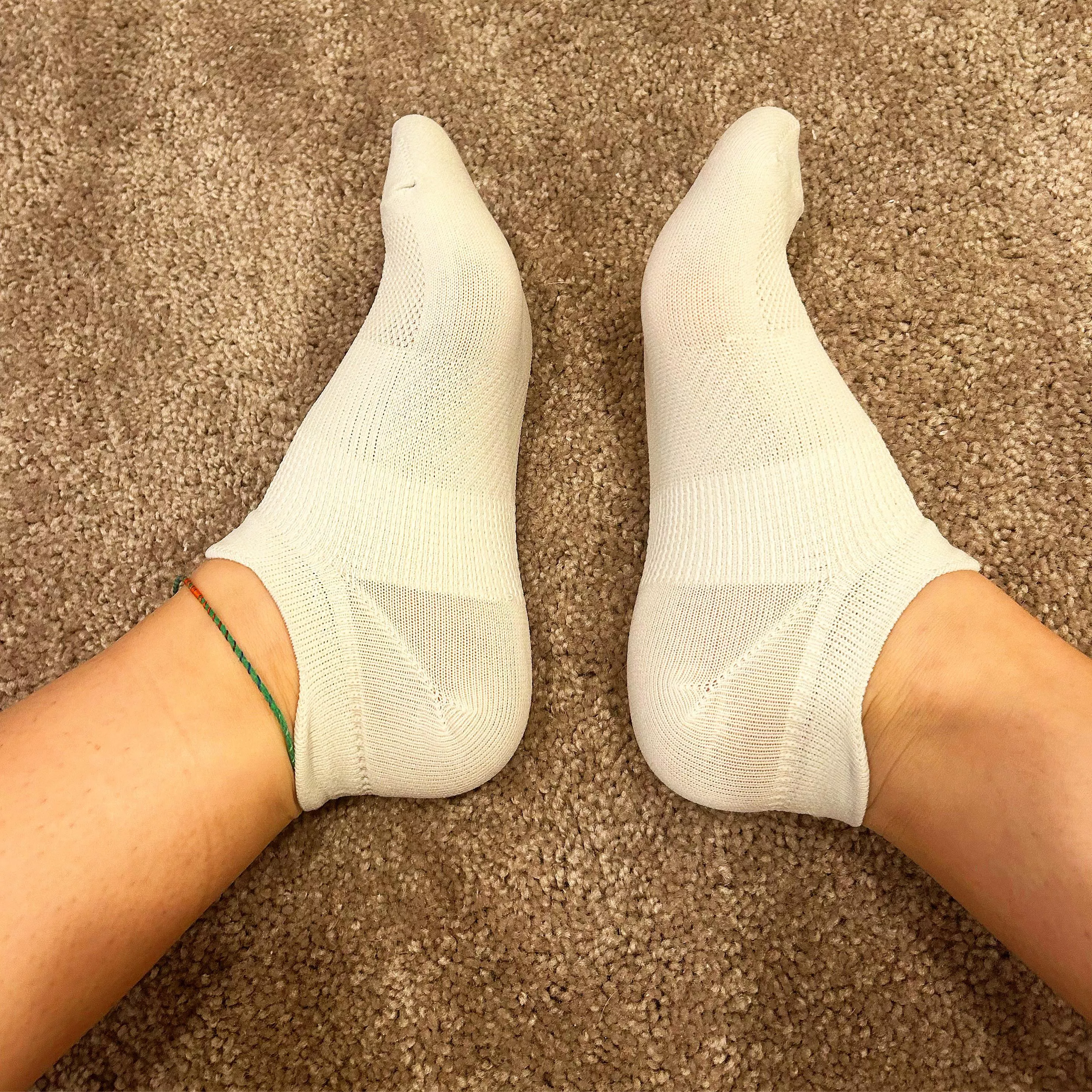 [Female] I love how my pretty white socks look.