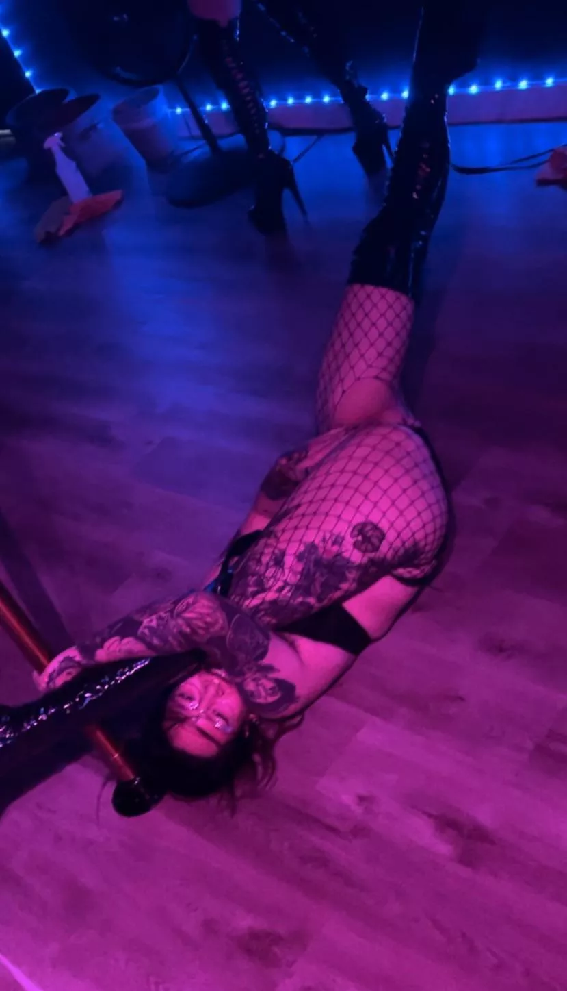 Getting into a split with these fishnets