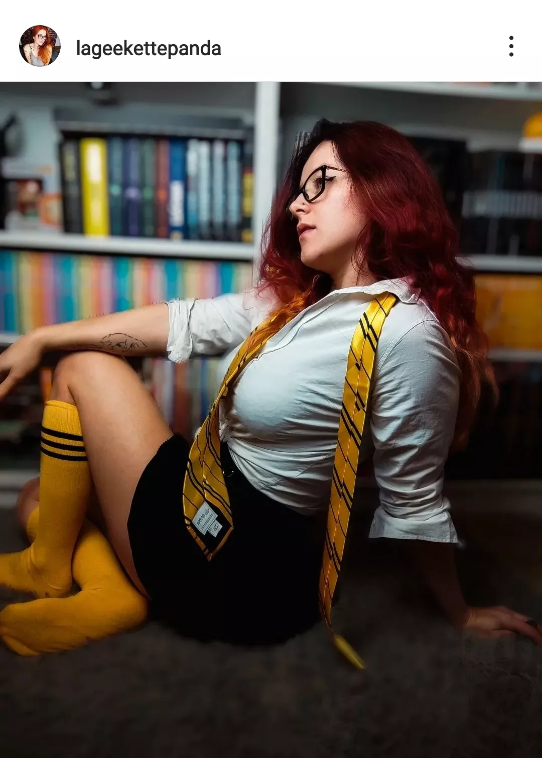 i am an Hufflepuff 🖤💛