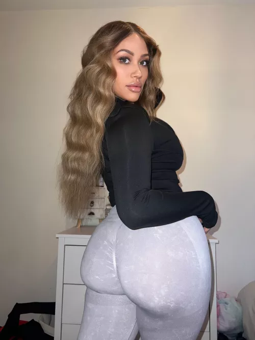 I feel pretty today, so happy with these leggings 😍