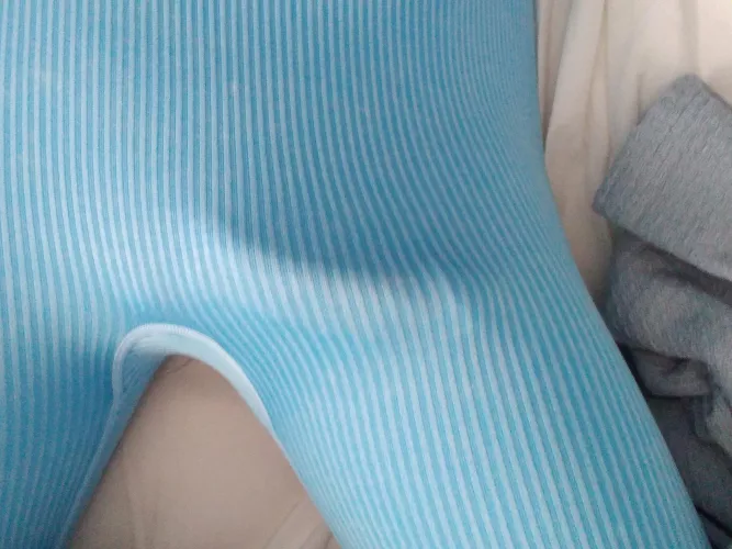 I shouldn't have fallen asleep in these. now I'm having a HARD time getting out of bed. lol get it?