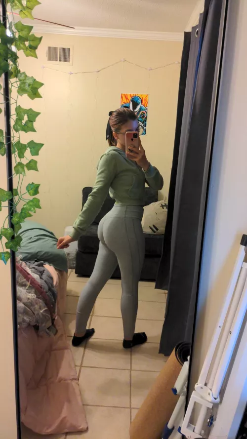 Morning. I'm just getting ready for yoga [F]