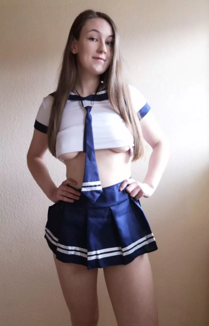 My dad hates this outfit :(