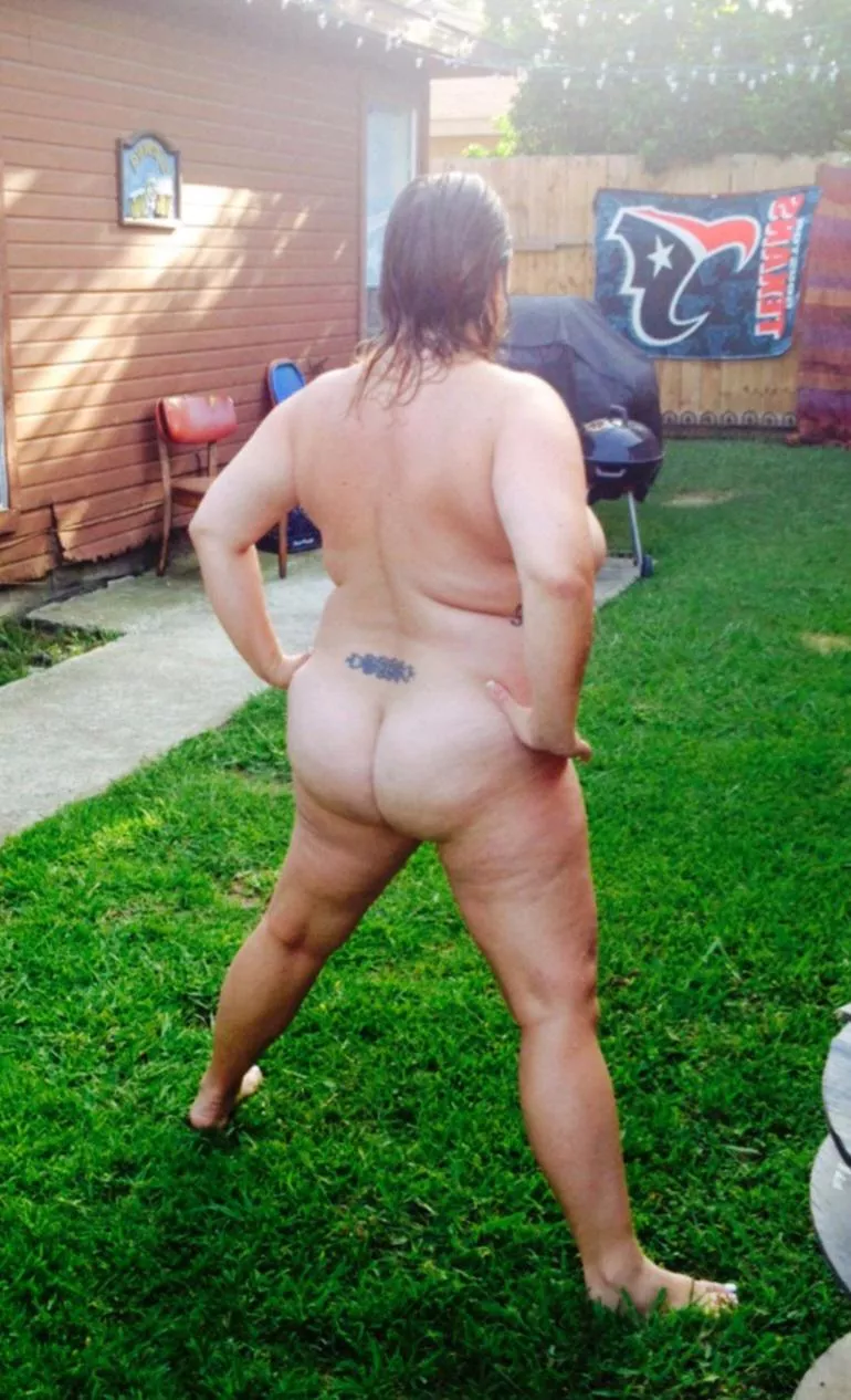 pissing outside where the bitch should