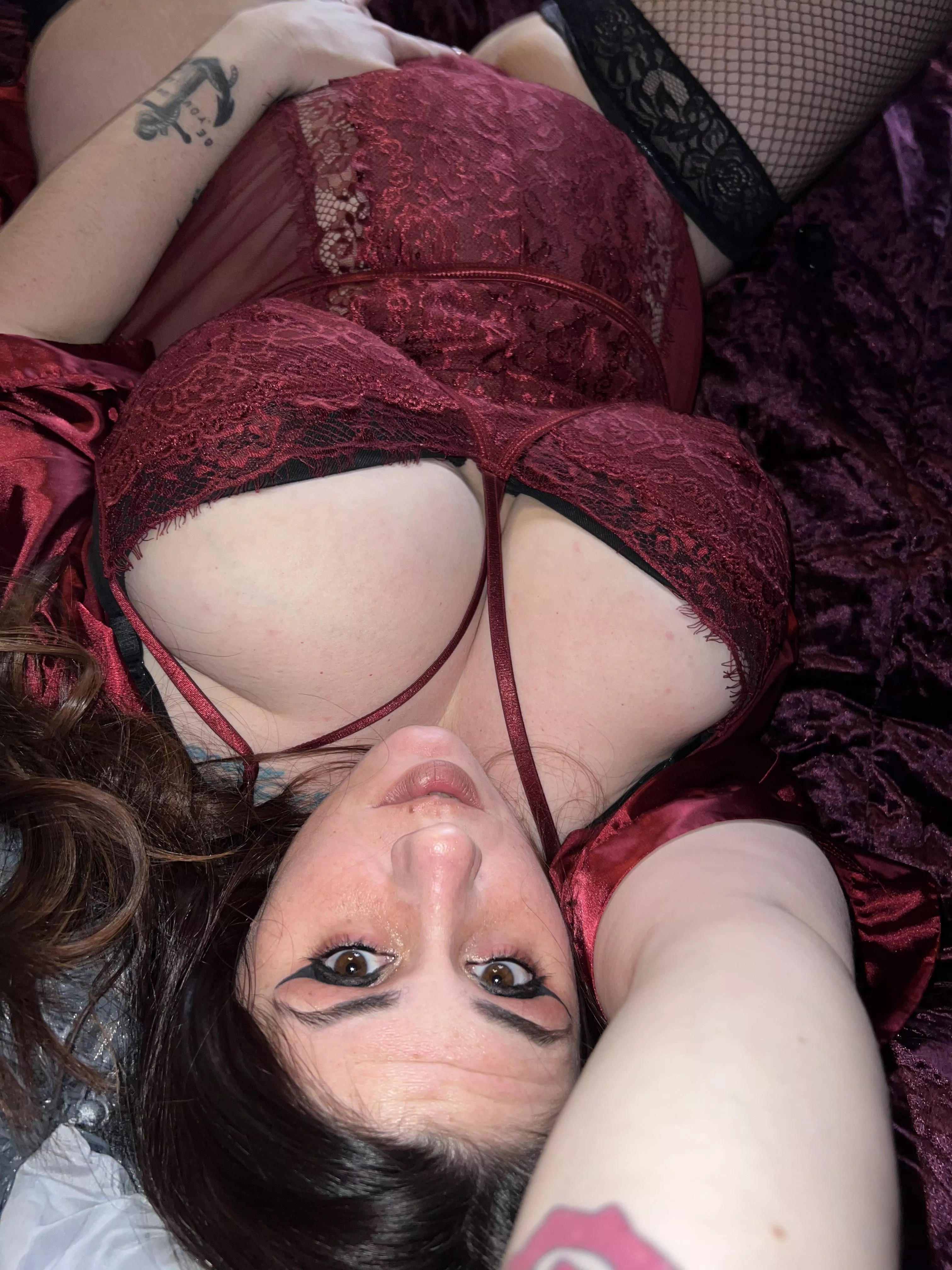 Pull it to the side or unsnap it🥵