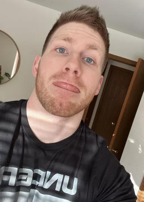 Shaved my beard the other dayπ§π»