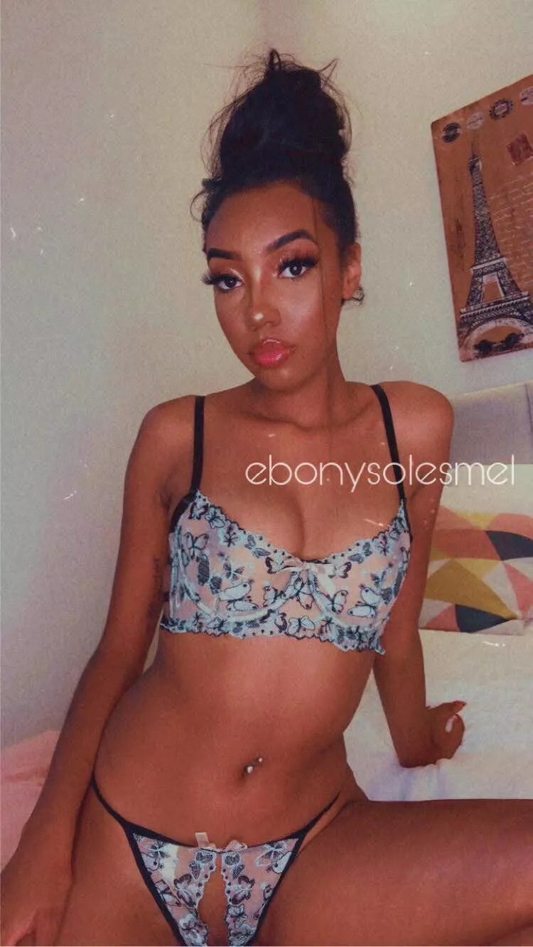 Upvote only if you'd let me drain you [domme] [oc]