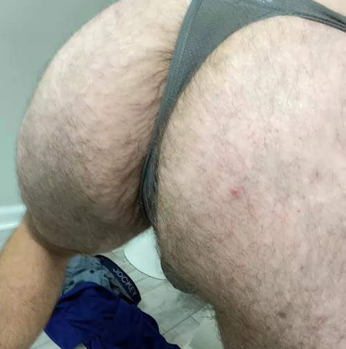 Who wants to fill my husband? 😈