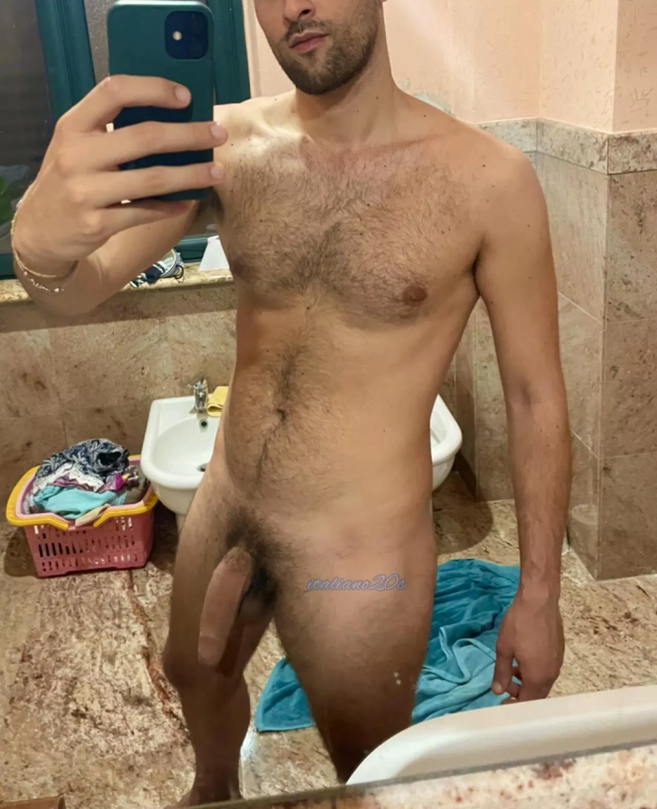 Who wants to make my uncut dick hard?