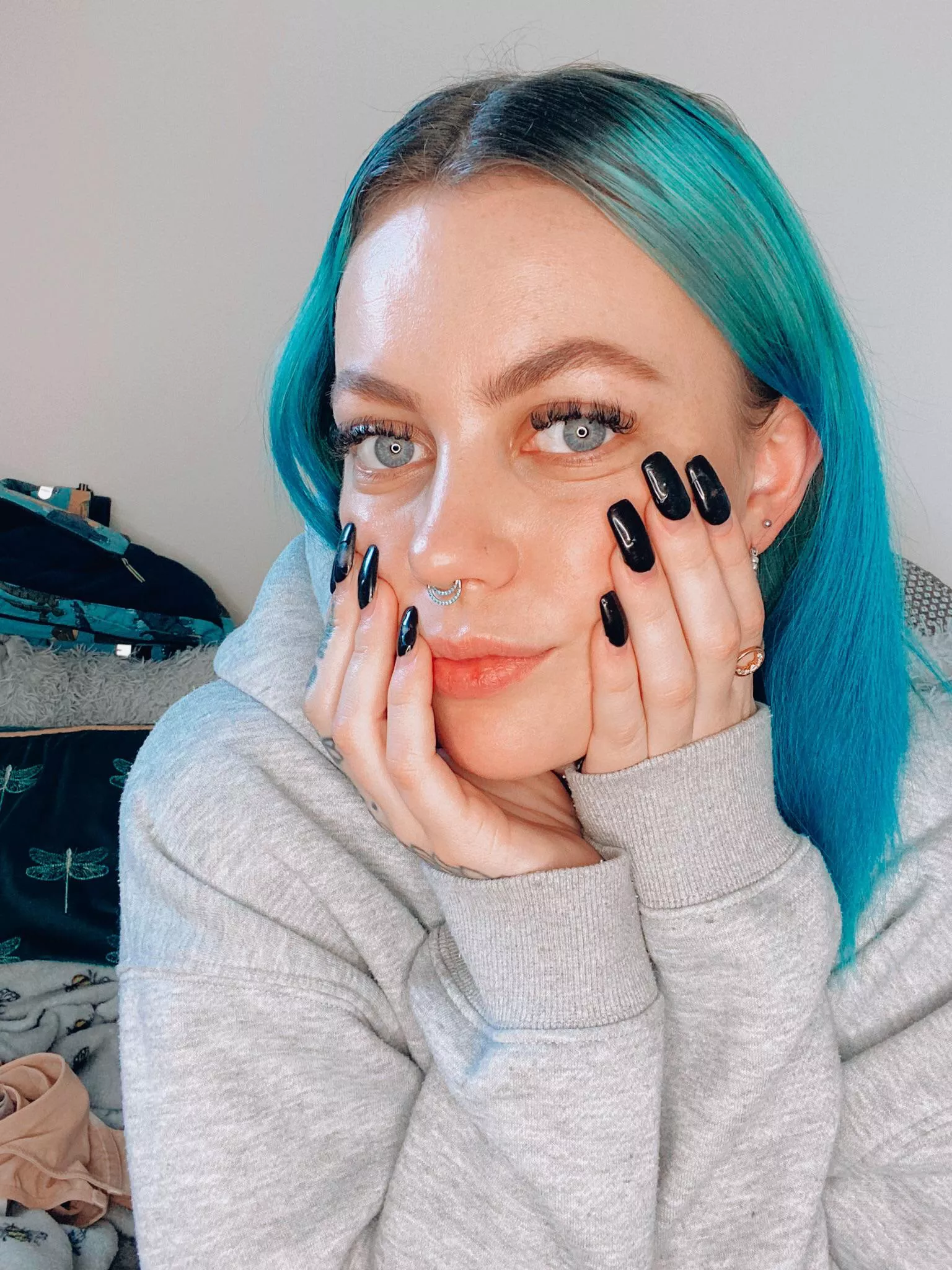 You like the hair/eye combo? 💙